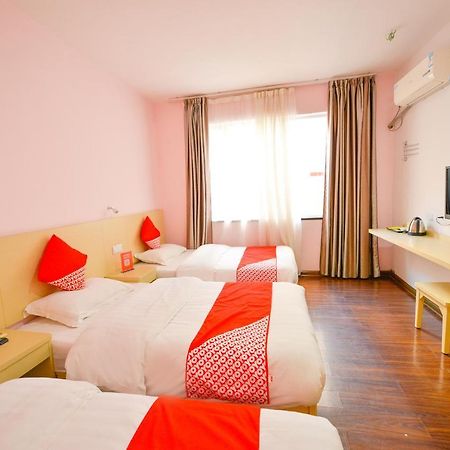 Guilin 68° Hotel North Railway Station Branch Eksteriør bilde